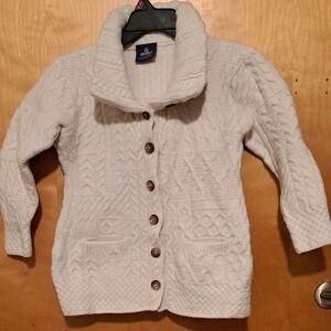 Aran Woollen Mills Women's Cream Cable Cardigan